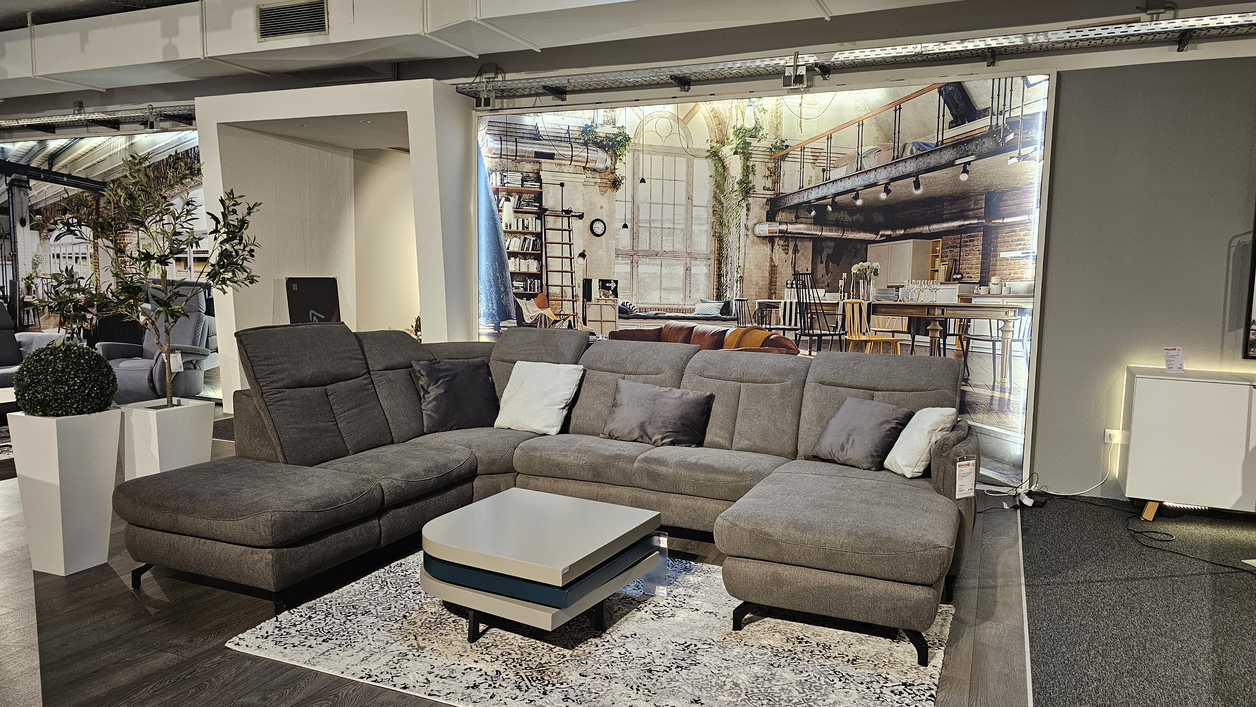 Möbel May Ausstellung