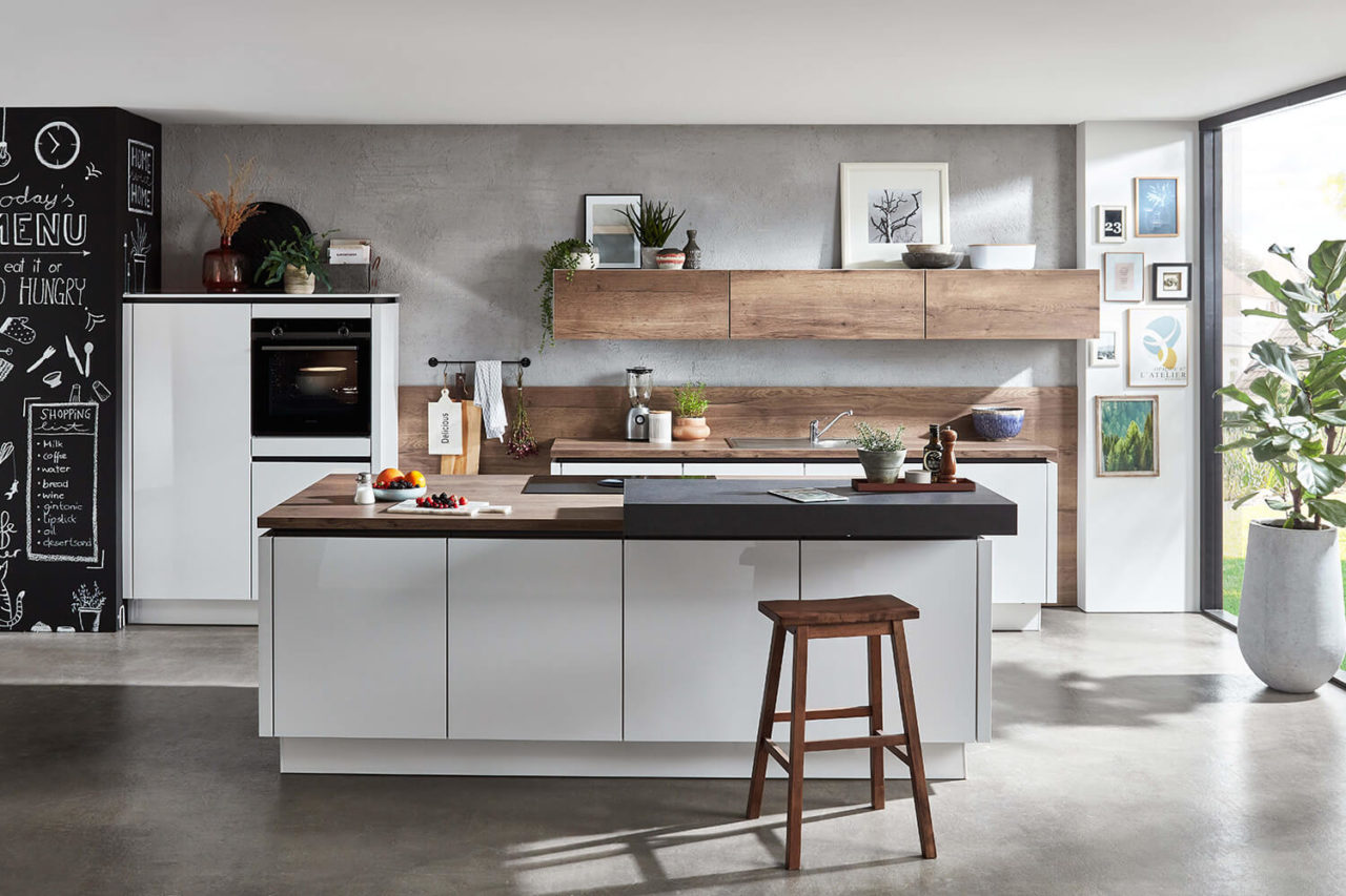 Prisma Küche grifflos harmonisch weiß