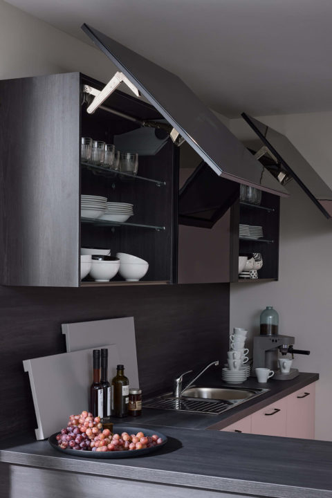 Prisma Küche farbenfroher Klassiker Hängeschränke