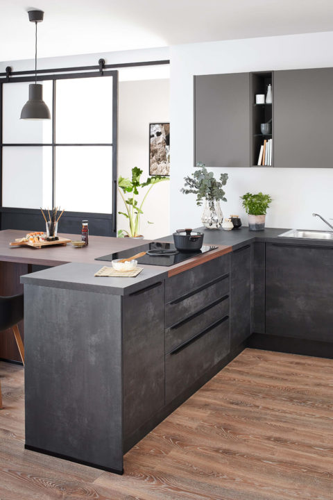 Prisma Küche modern dunkel